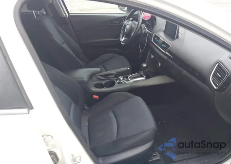 2016 Mazda 3 I Touring z USA, uszkodzony, nr VIN 3MZBM1M71GM315923